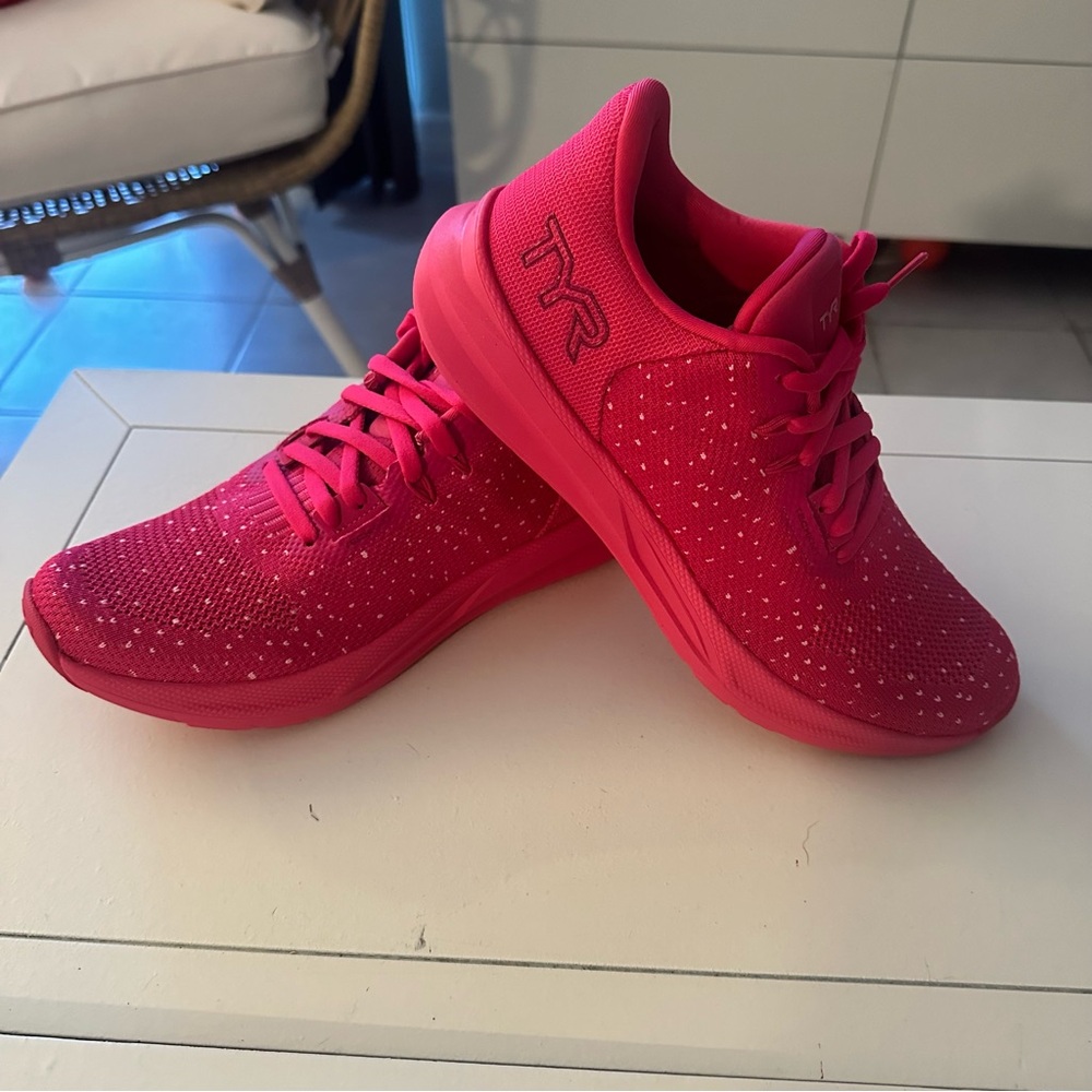 TYR Techknit shoes